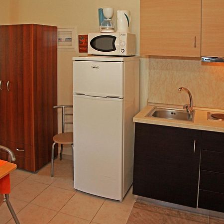 לריסוס Dionysus Apartments & Suites חדר תמונה