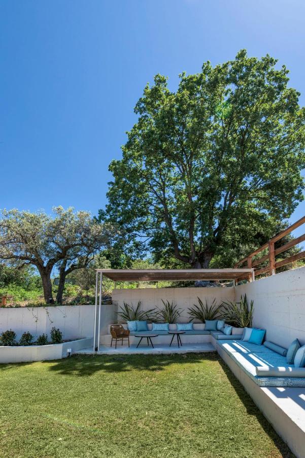 לריסוס Dionysus Apartments & Suites מראה חיצוני תמונה
