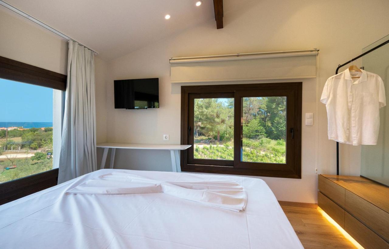 לריסוס Dionysus Apartments & Suites מראה חיצוני תמונה